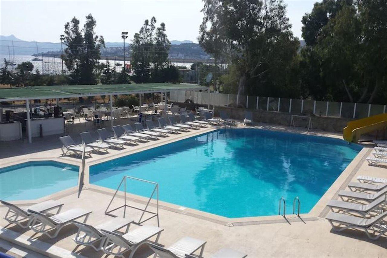 Chronos Beach Otel Bitez Dış mekan fotoğraf