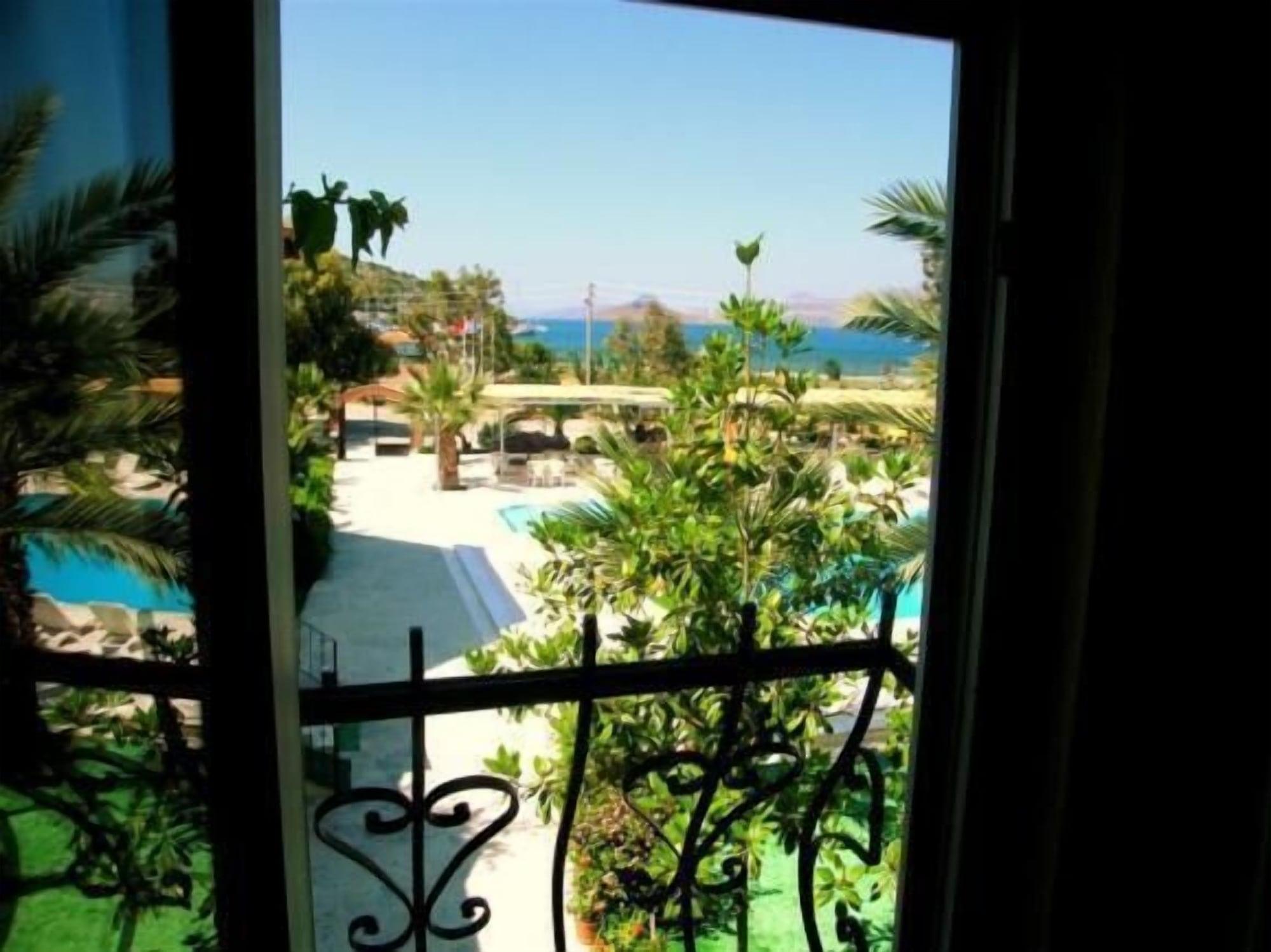 Chronos Beach Otel Bitez Dış mekan fotoğraf