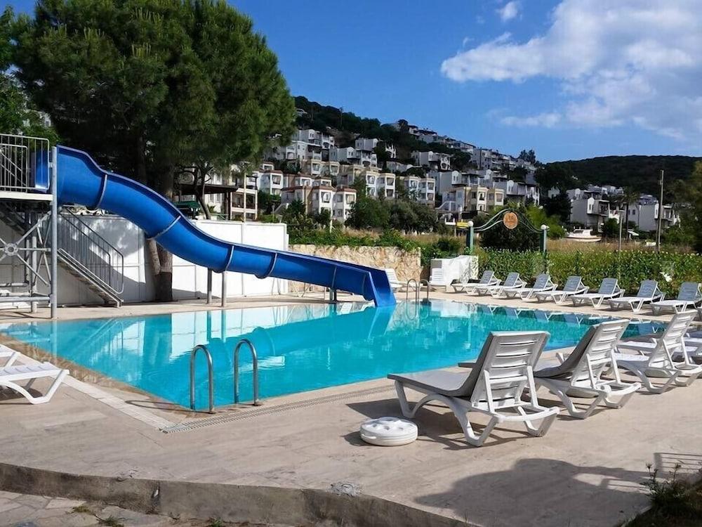 Chronos Beach Otel Bitez Dış mekan fotoğraf