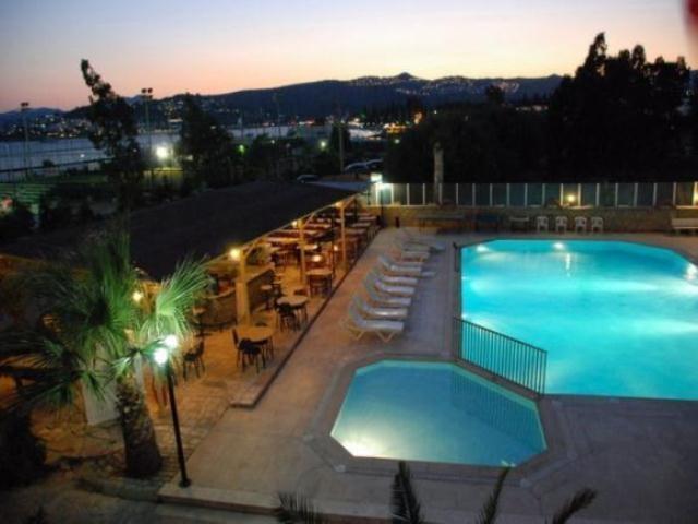 Chronos Beach Otel Bitez Dış mekan fotoğraf
