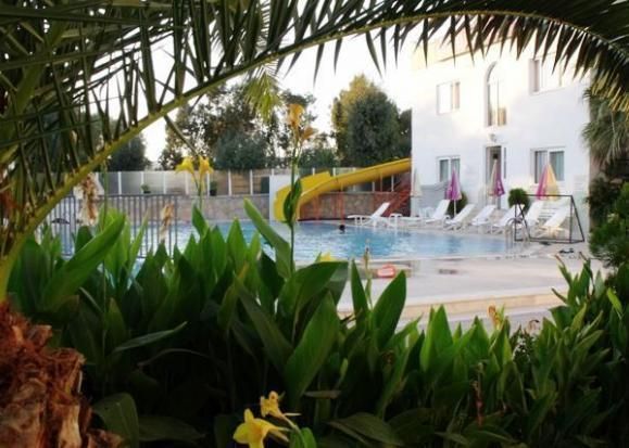 Chronos Beach Otel Bitez Dış mekan fotoğraf